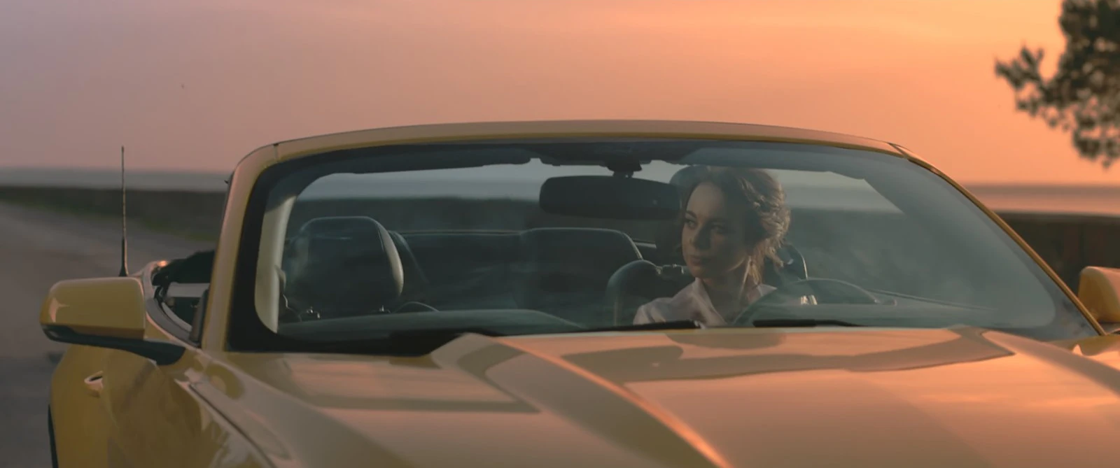 COMMERCIALS still 02