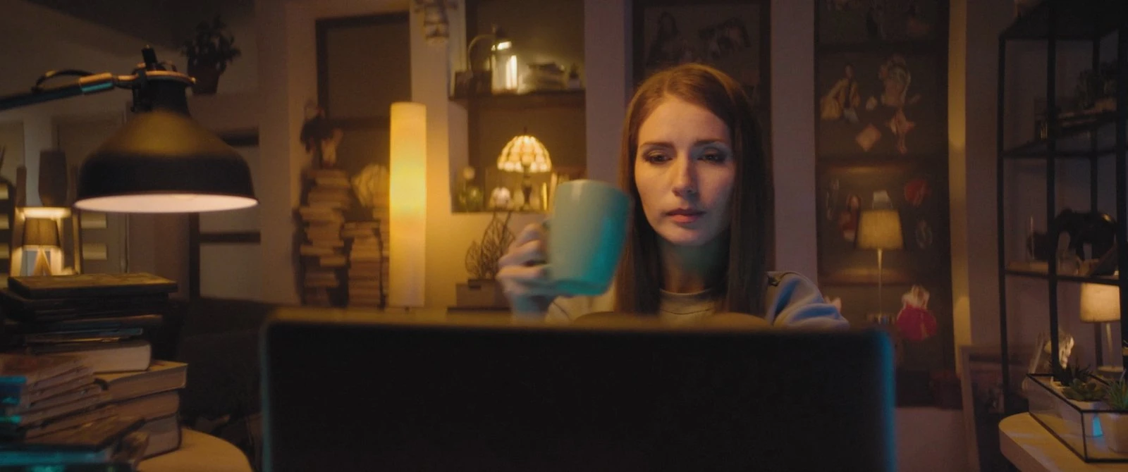 COMMERCIALS still 06